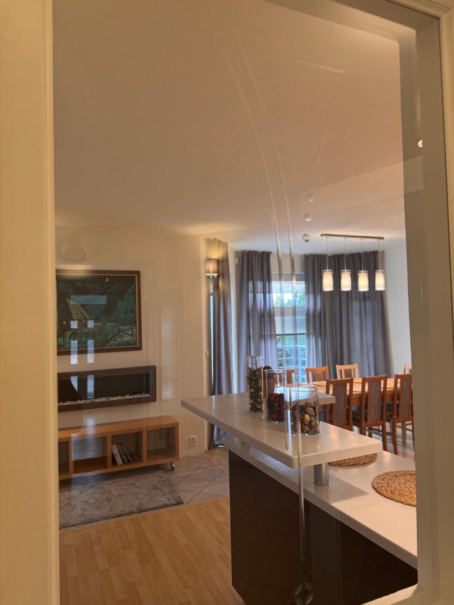 Diamondvilla, 4 Bedroom Apartment, Garden & Spa Prag Eksteriør billede