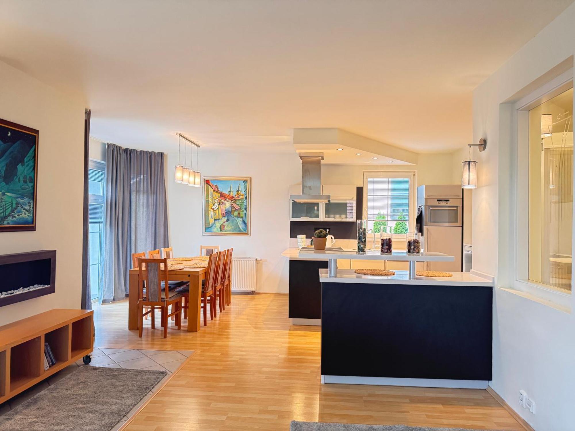 Diamondvilla, 4 Bedroom Apartment, Garden & Spa Prag Eksteriør billede